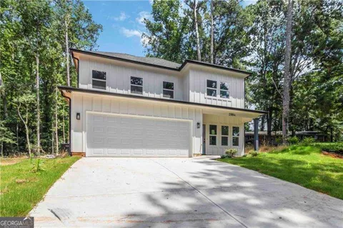 2884 Thompson CIR