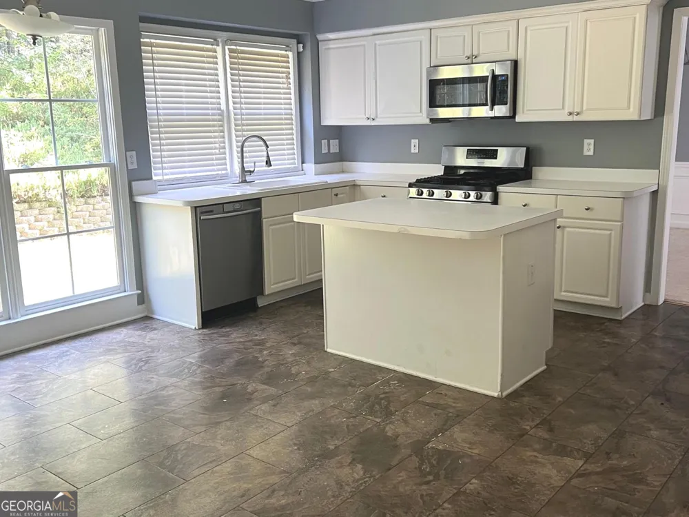 6435 Stapleford LN Johns Creek, GA 30097
