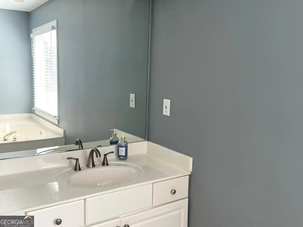6435 Stapleford LN Johns Creek, GA 30097
