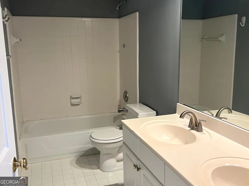 6435 Stapleford LN Johns Creek, GA 30097