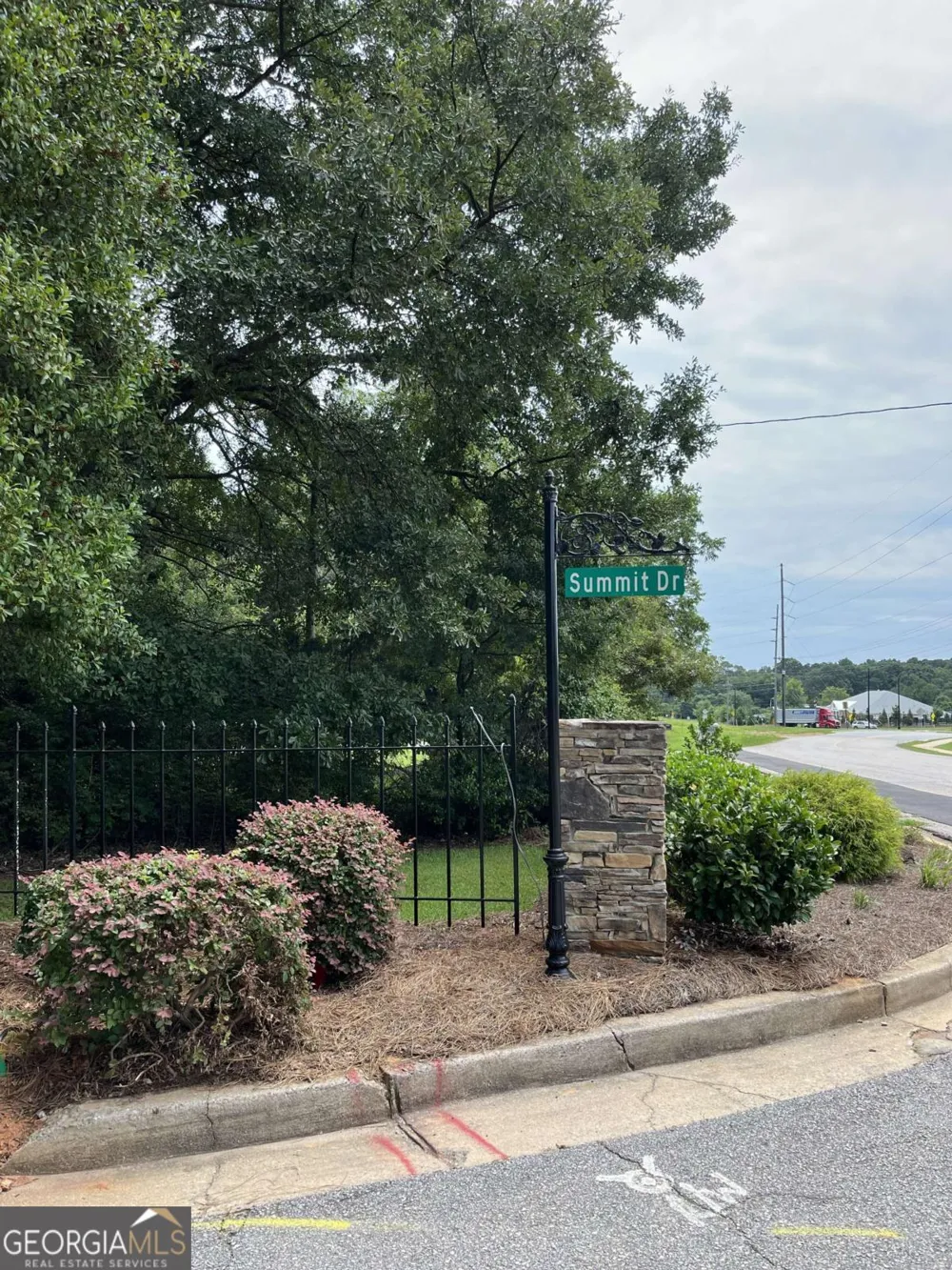 1240 Summit DR Watkinsville, GA 30677