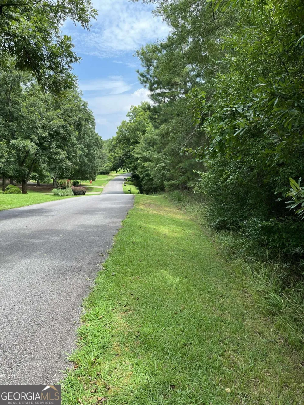 1240 Summit DR Watkinsville, GA 30677