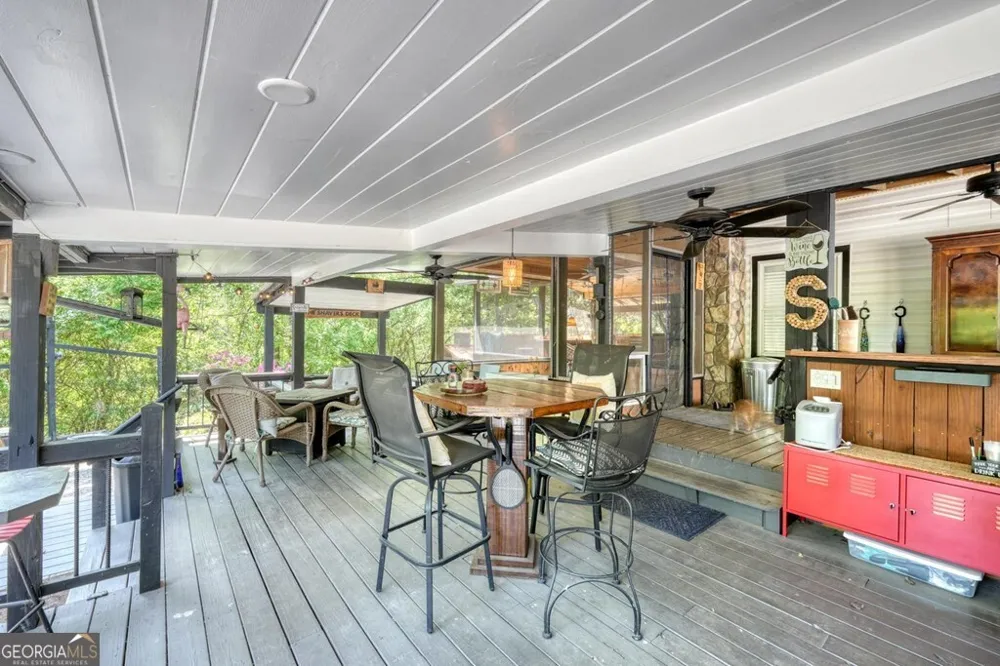 710 Town Mountain RD Hayesville, NC 28904