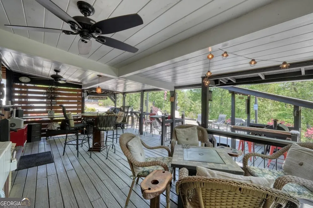 710 Town Mountain RD Hayesville, NC 28904