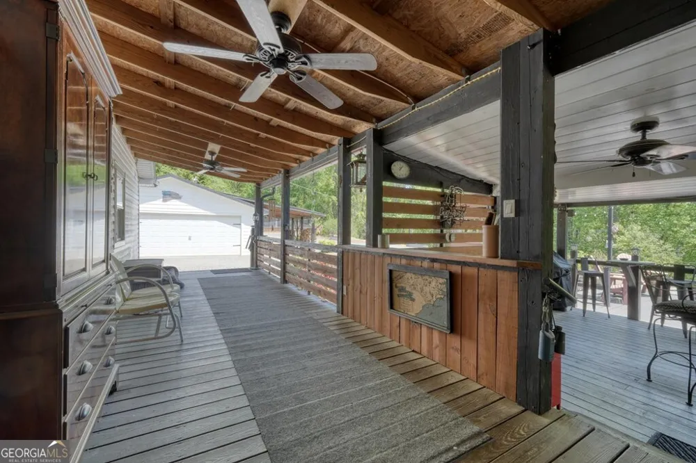 710 Town Mountain RD Hayesville, NC 28904