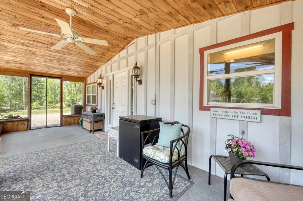 710 Town Mountain RD Hayesville, NC 28904