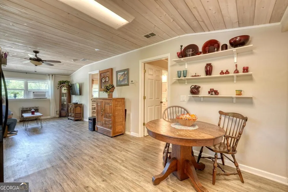 710 Town Mountain RD Hayesville, NC 28904