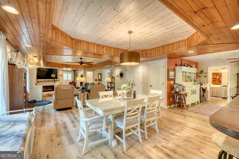 710 Town Mountain RD Hayesville, NC 28904