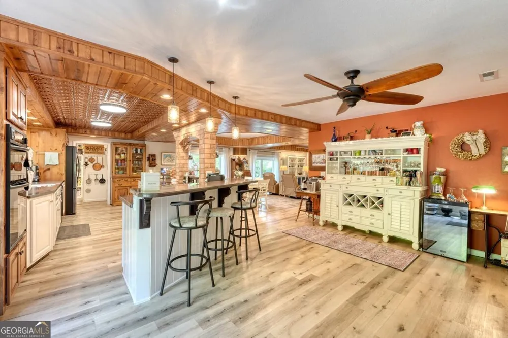 710 Town Mountain RD Hayesville, NC 28904