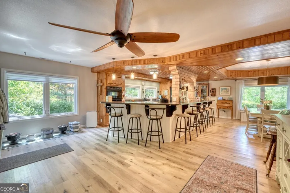 710 Town Mountain RD Hayesville, NC 28904