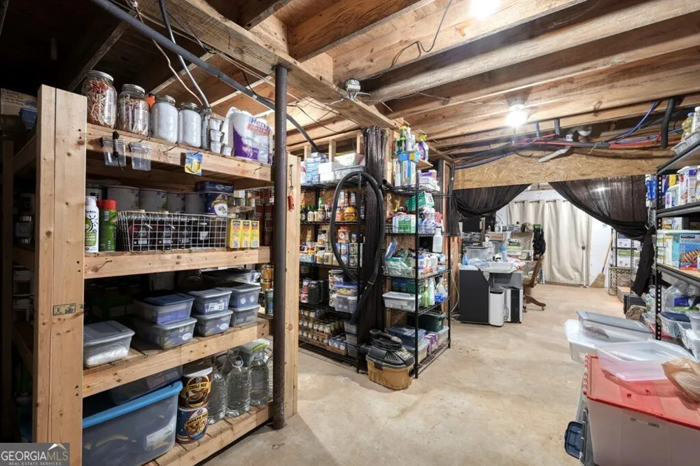 710 Town Mountain RD Hayesville, NC 28904