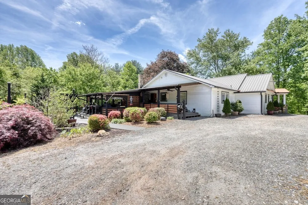 710 Town Mountain RD Hayesville, NC 28904
