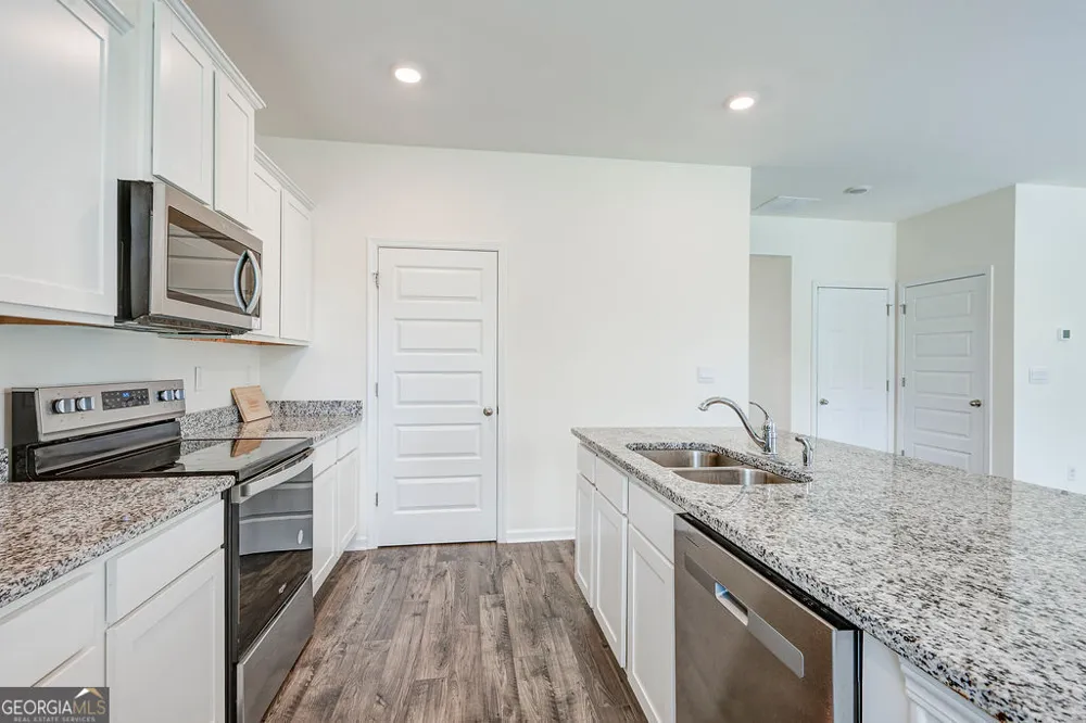 206 Aster AVE Locust Grove, GA 30248