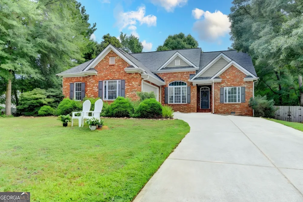 49 Flintstone RD Jefferson, GA 30549