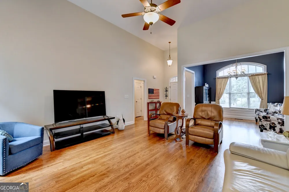 49 Flintstone RD Jefferson, GA 30549