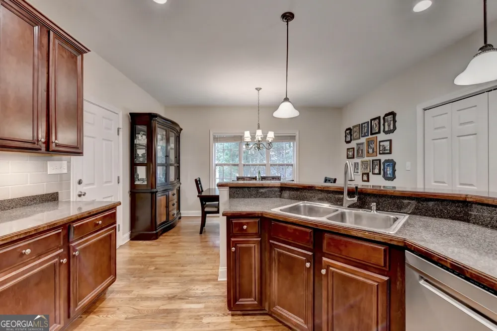 49 Flintstone RD Jefferson, GA 30549