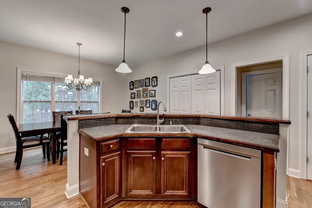 49 Flintstone RD Jefferson, GA 30549