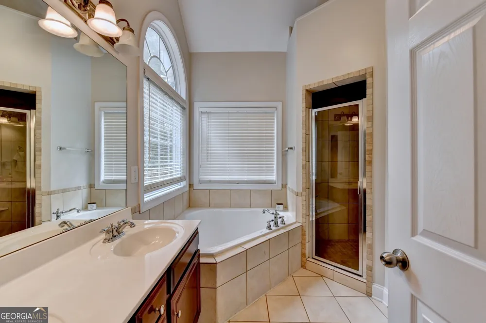 49 Flintstone RD Jefferson, GA 30549