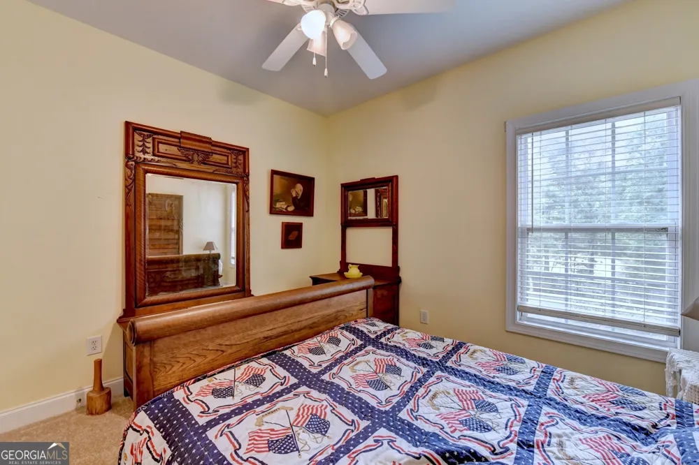 49 Flintstone RD Jefferson, GA 30549