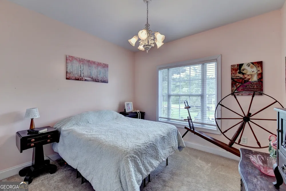 49 Flintstone RD Jefferson, GA 30549