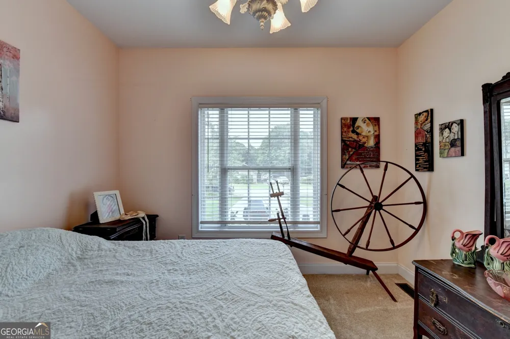 49 Flintstone RD Jefferson, GA 30549