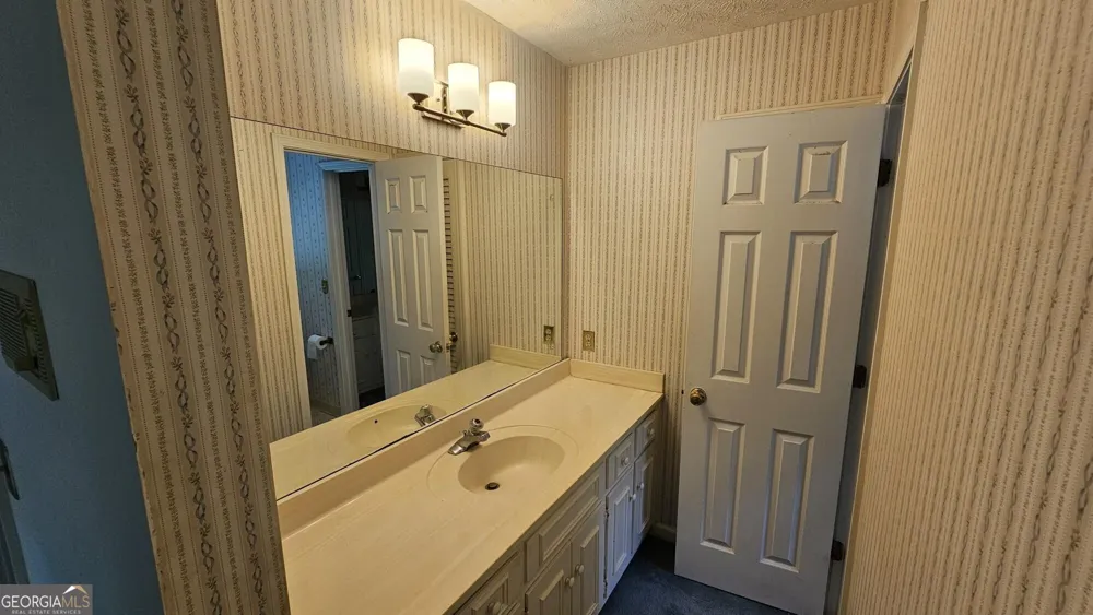 2858 Livsey DR Tucker, GA 30084