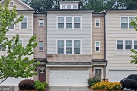 2779 White Oak LN
