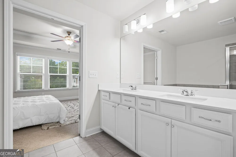 2779 White Oak LN Decatur, GA 30032