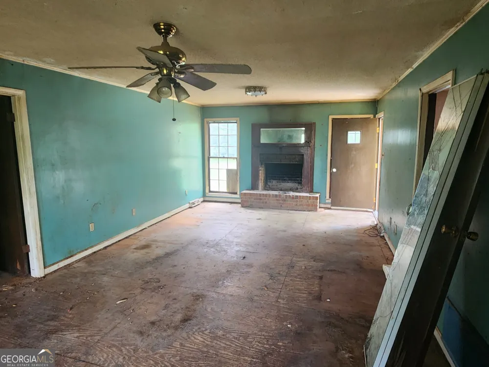 1182 Cleveland Mill RD Hartwell, GA 30643