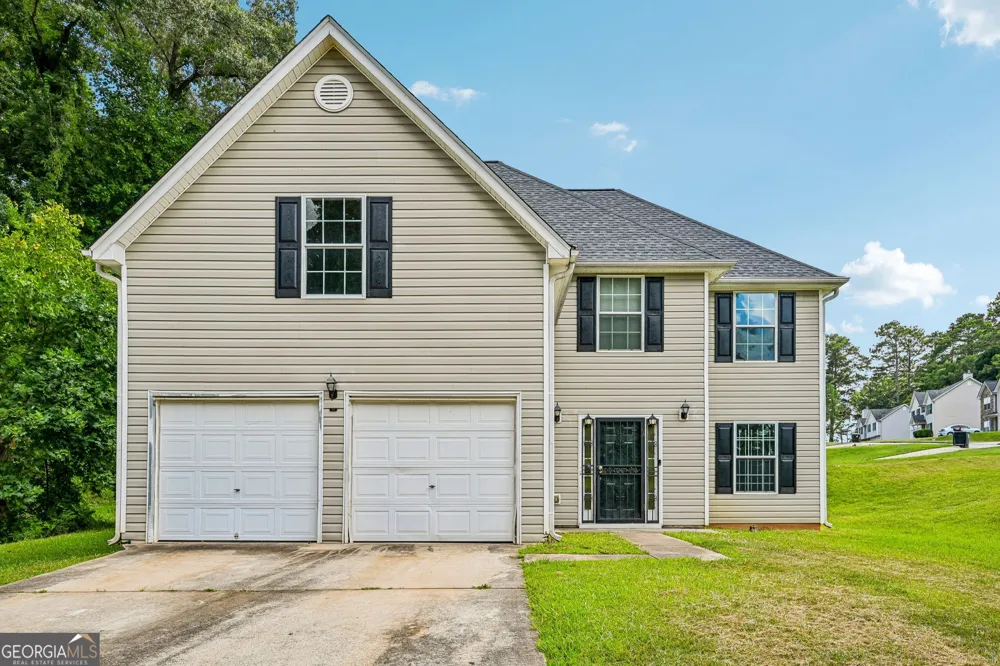 2083 Dylan CT Ellenwood, GA 30294