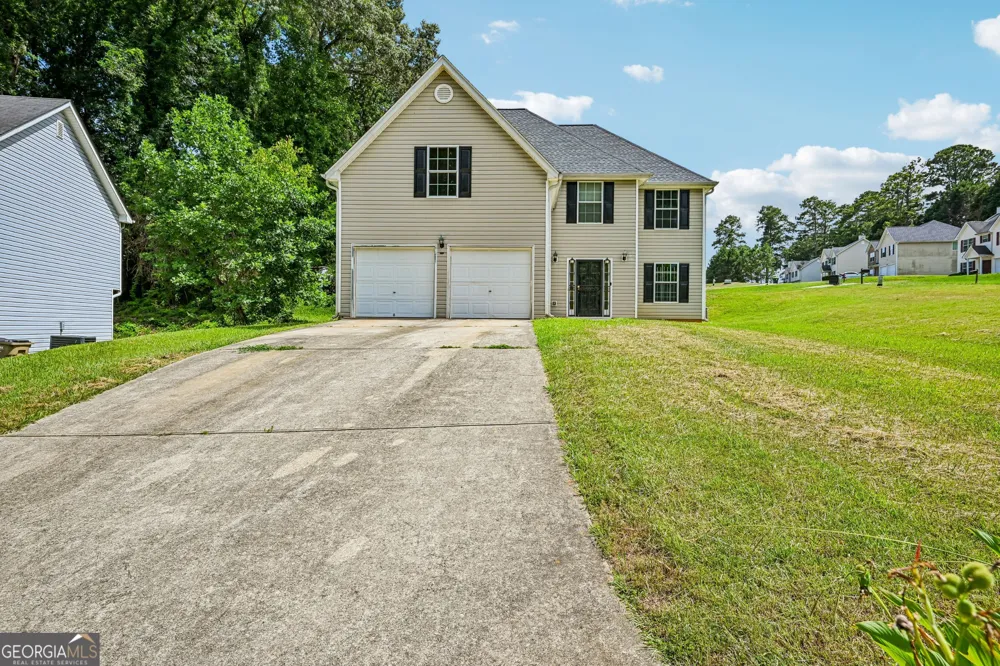 2083 Dylan CT Ellenwood, GA 30294