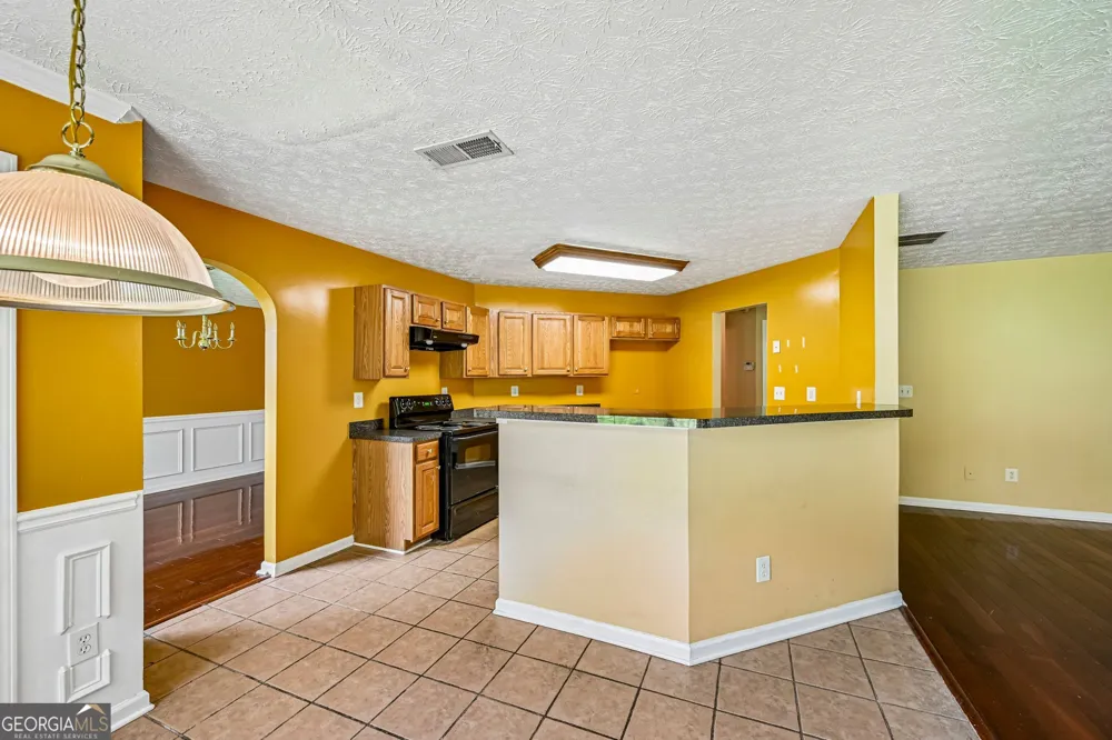 2083 Dylan CT Ellenwood, GA 30294