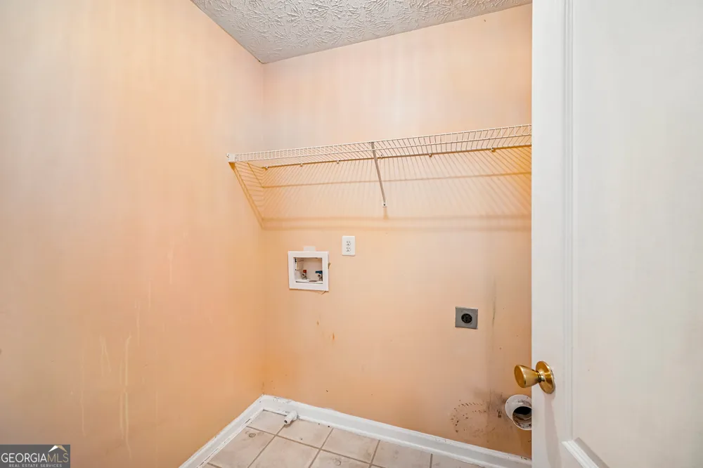 2083 Dylan CT Ellenwood, GA 30294