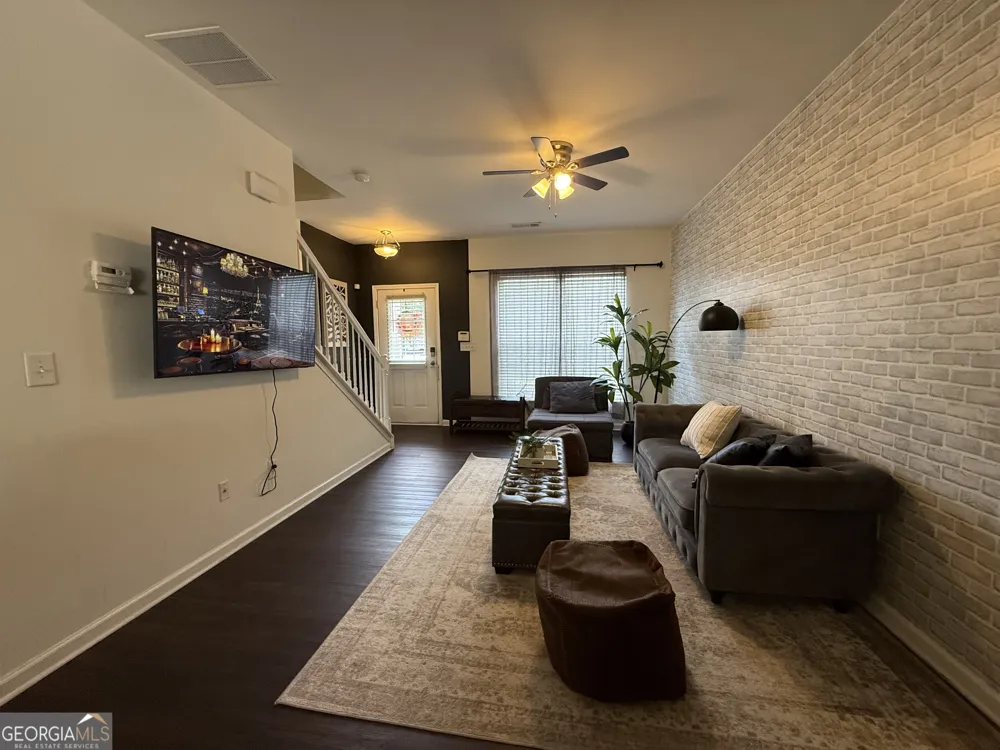 1524 Cove Creek CIR Norcross, GA 30093
