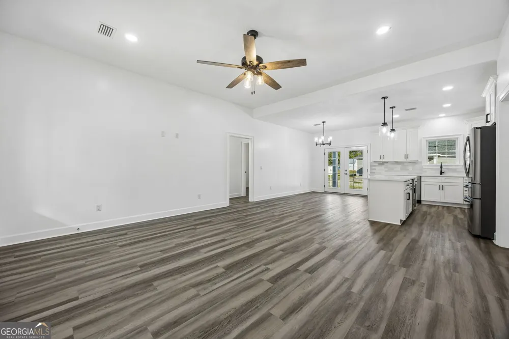 215 McQueen ST Folkston, GA 31537