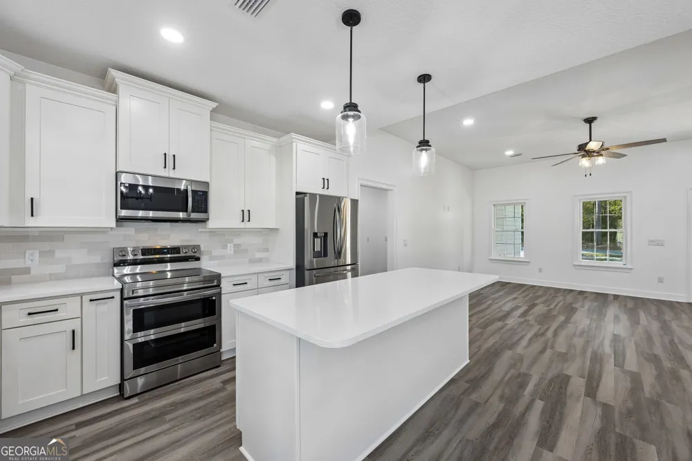 215 McQueen ST Folkston, GA 31537