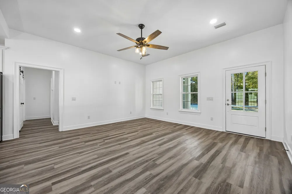 215 McQueen ST Folkston, GA 31537