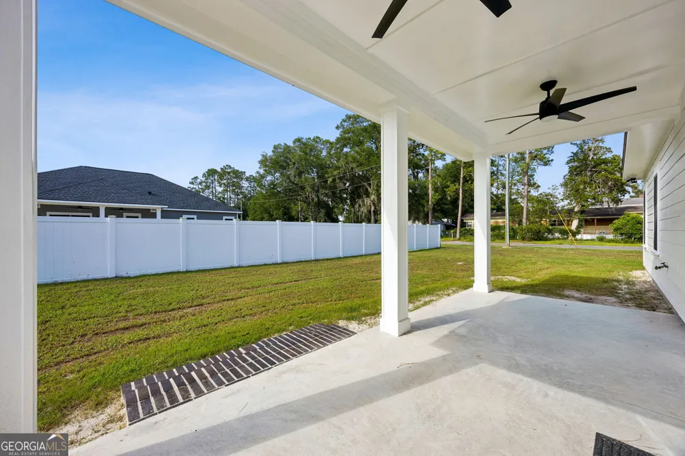 215 McQueen ST Folkston, GA 31537
