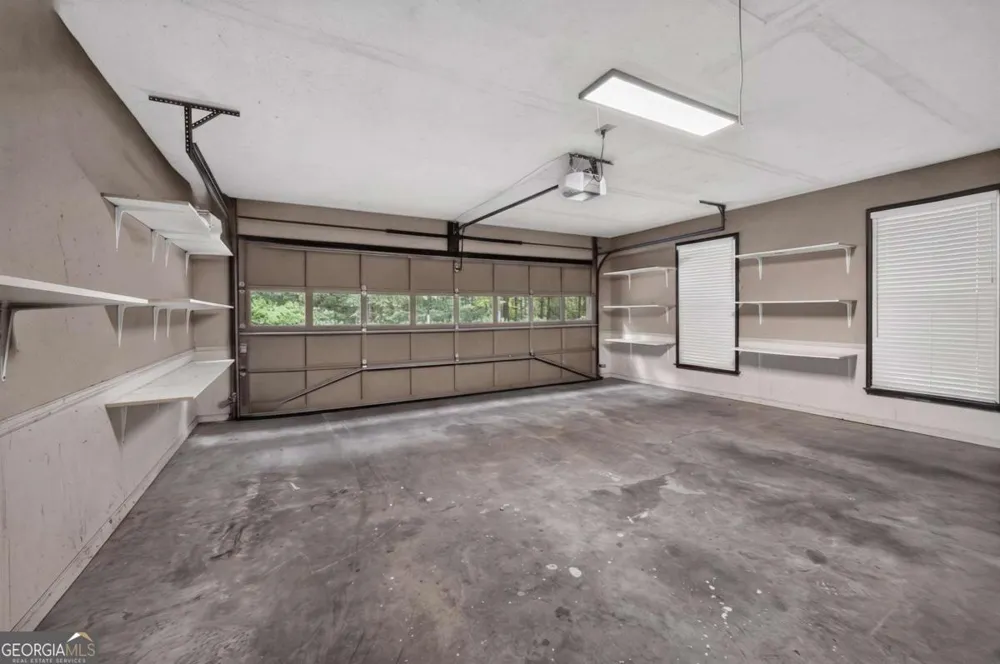 1955 Branchwood CT Snellville, GA 30078