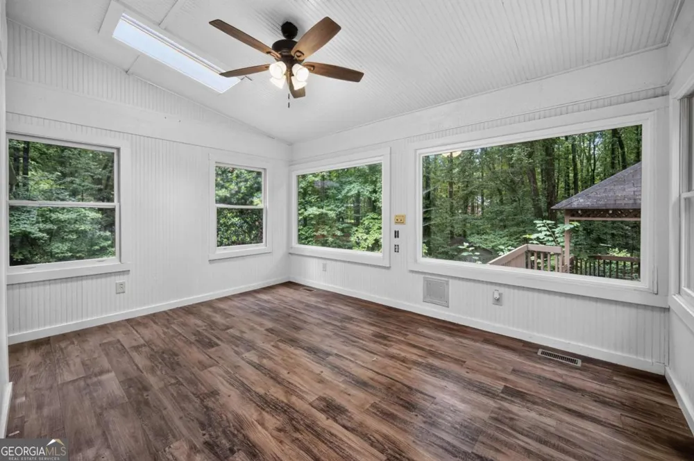 1955 Branchwood CT Snellville, GA 30078