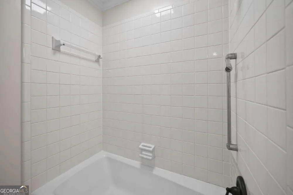 1955 Branchwood CT Snellville, GA 30078