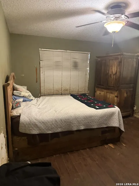 149 LIVE OAK LN Lakehills, TX 78063