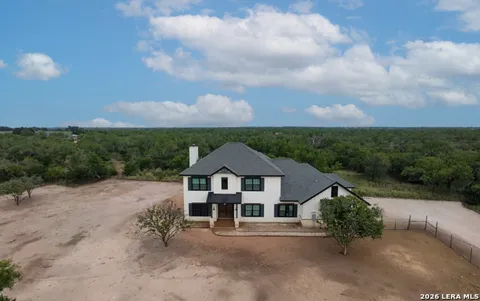 914 County Road 7718