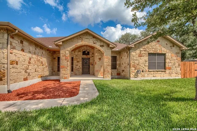 173 CHAMPIONS BLVD La Vernia, TX 78121