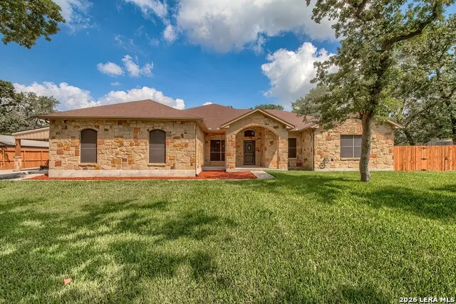 173 CHAMPIONS BLVD La Vernia, TX 78121