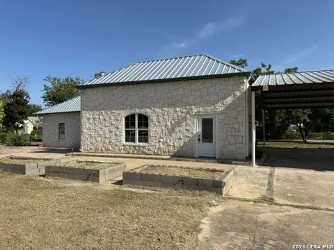 110 Tyler Ave