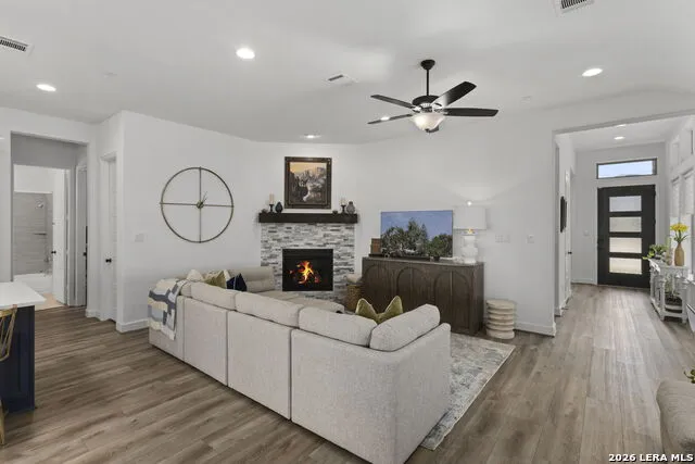 230 Navarro Boerne, TX 78006