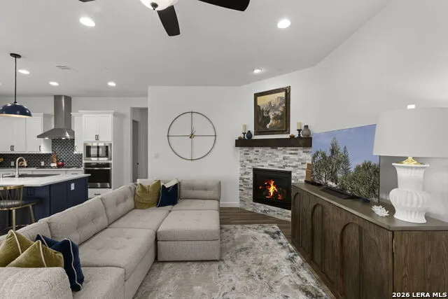 230 Navarro Boerne, TX 78006