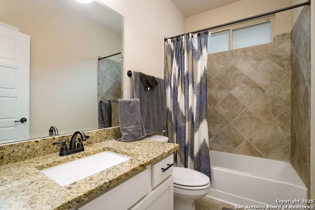 228 COMANCHE TRL Cibolo, TX 78108