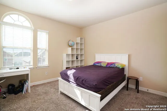 228 COMANCHE TRL Cibolo, TX 78108